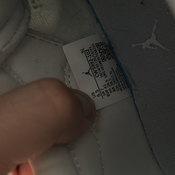 Women’s Jordan’s MA2 - Picture 8 of 14